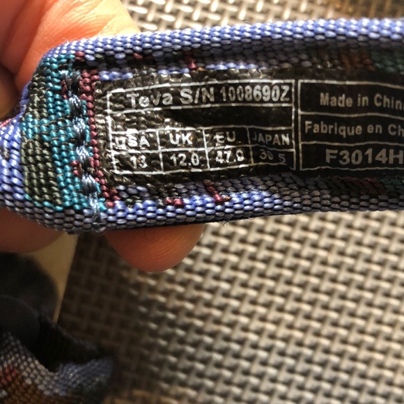 ⭐️🔹 Teva Velcro Sandals - Picture 3 of 3